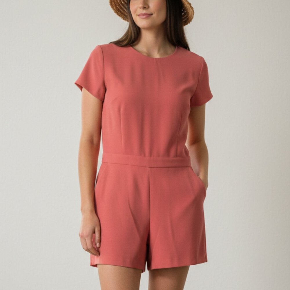 Banana Republic Short Sleeve Tailored Romper M